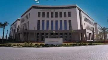 فرصة أخيرة اليوم.. التعليم تلزم المدارس بتسليم الكتب للطلاب 1